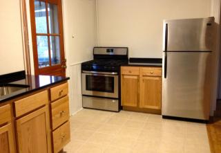 74 Lafountain St, Burlington VT  05401-4237 exterior