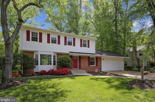 12203 Harbor Dr, Woodbridge, VA 22192-2203