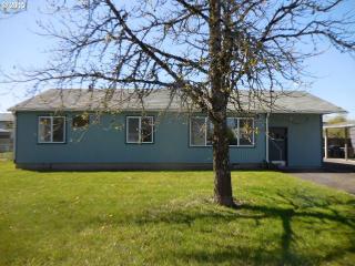 512 32nd St, Springfield, OR 97478-5830