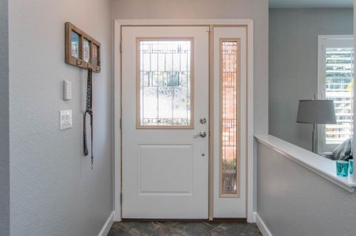 136 Willow Creek Dr, Folsom, CA 95630-4859