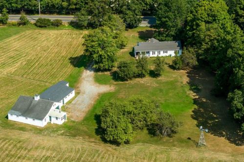 323 Piscassic Rd, Newfields, NH 03856-8111