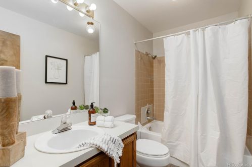 11951 Nevada Cir, Aurora CO 80012-2266 exterior