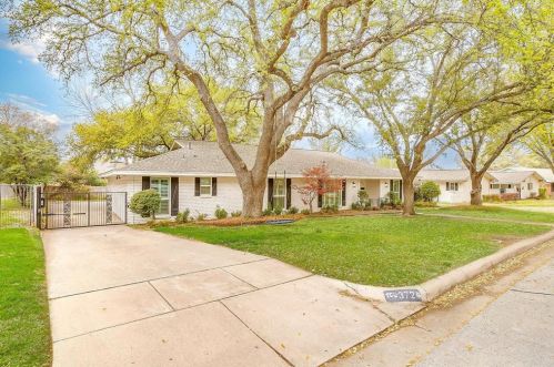 3724 Arborlawn Dr, Fort Worth, TX 76109-3303
