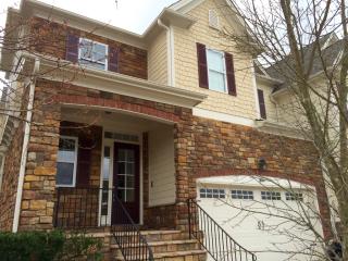1800 Pierre Pl, Apex, NC 27502-5264