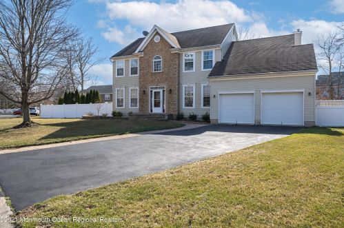 747 Hill St, Lacey Township, NJ 08734-1733