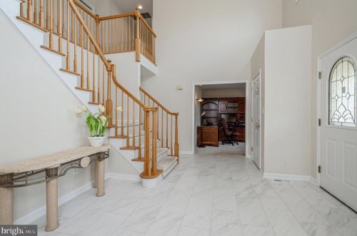 9 Franklin Dr, Montgomery, NJ 08502-4923