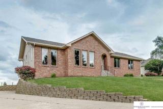 1215 121st St, Omaha, NE 68154-1430