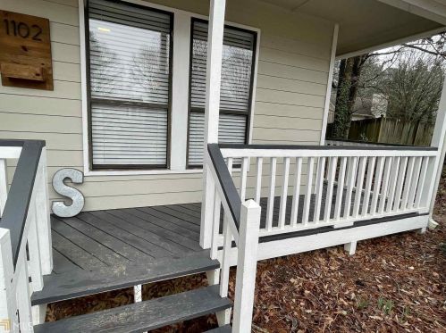 1102 Mountain Springs Dr, Kennesaw, GA 30144-5611
