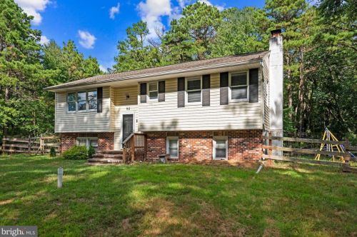 92 Magnolia St, Browns Mills, NJ 08015-2564