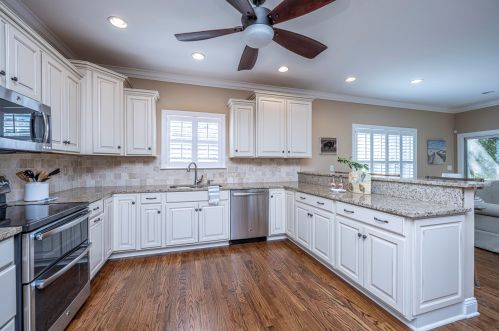 19 22nd Ave, Isle Of Palms SC  29451-2303 exterior
