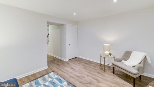 2111 Derby Ridge Ln, Silver Spring MD 20910-2653 exterior