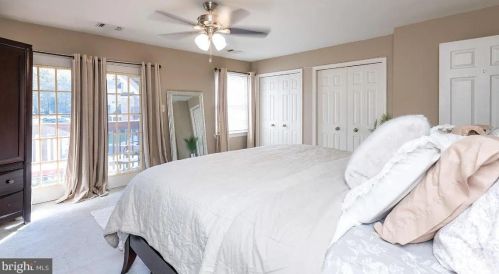 4068 Chetham Way, Woodbridge VA  22192-5083 exterior