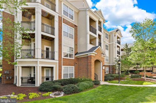 12921 Centre Park Cir, Herndon, VA 20171-5817