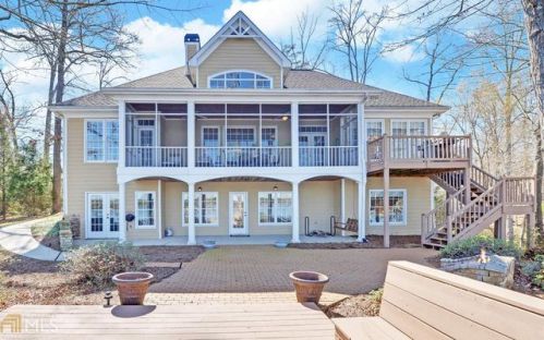 141 Deans Pt, Martin, GA 30557-4532