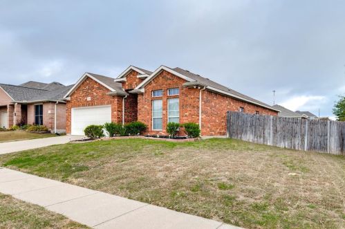 9600 Minton Dr, Fort Worth TX  76108-3887 exterior