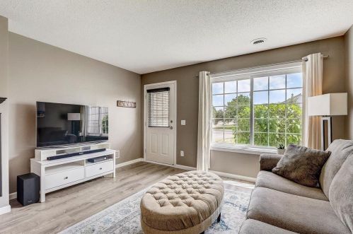 15953 Finch Ave, Saint Paul MN  55124-5811 exterior