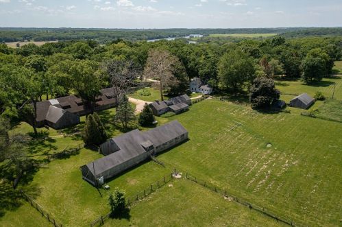 4909 Edgewood Rd, Nelson, IL 61021-9446
