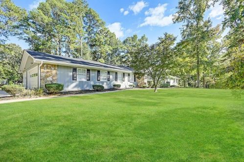 5138 Lake Forest Dr, Conyers GA  30094-4431 exterior