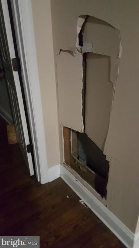 612 Silver Ct, Trenton NJ 08690-3519 exterior