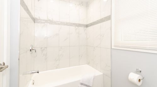 480 81 St, Willowbrook IL  60527-5985 exterior