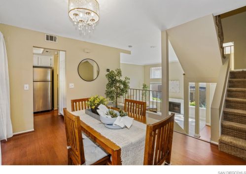 1072 Grape St, San Marcos, CA 92069-3165
