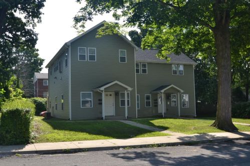357 Greenwich St, Valpo IN  46383-6529 exterior