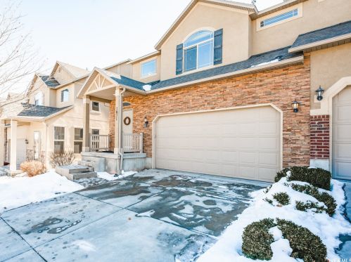 7071 Cottage Point Dr, Taylorsville, UT 84081-5702