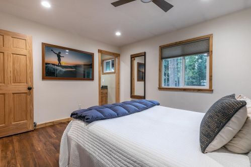 10614 Pine Cone Dr, Truckee CA  96161-3130 exterior