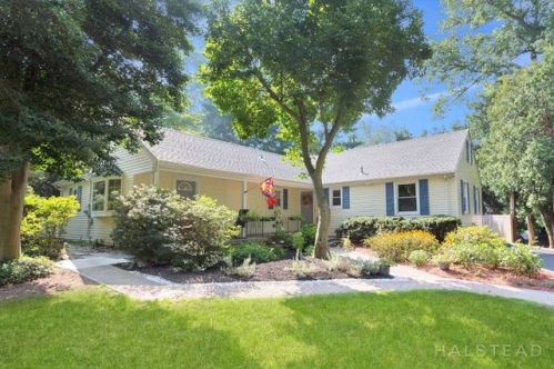 1 Rochelle Rd, Norwalk, CT 06854-2403