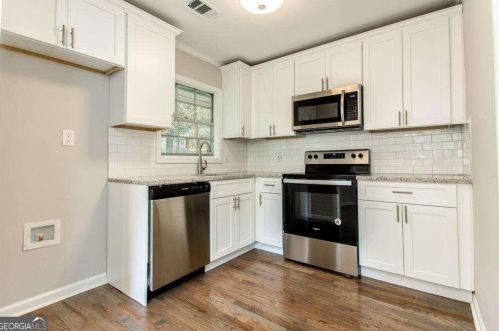 610 Alex Dr, Atlanta GA  30331-4350 exterior
