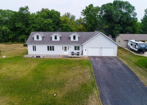 205 6th St, Carlos, MN 56319-4608