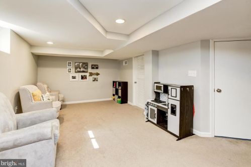 3201 Henderson Ave, Silver Spring MD 20902-1921 exterior