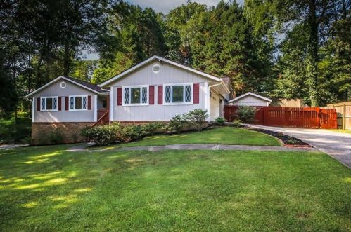 727 Bruce Way, Lilburn, GA 30047-2219