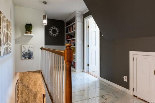 65 Bokum Rd, Chester CT  06412-1339 exterior