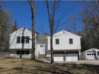 50 Squirrel Dr, Auburn, NH 03032-3953