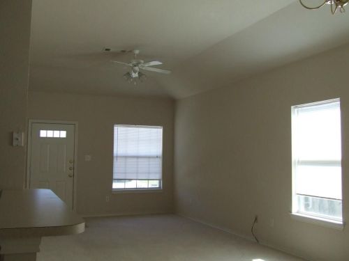 921 Jenni Dr, Midlothian TX  76065-1909 exterior