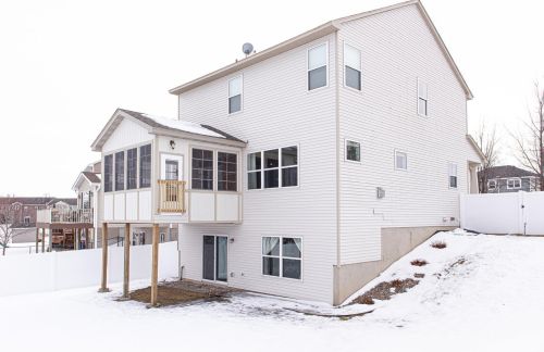 738 Lenox Dr, Minnetrista, MN 55387