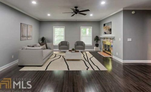 5511 Valley Brook Rd, Mableton, GA 30126-5631