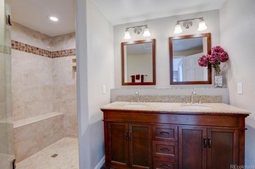 7870 Valentia St, Englewood CO 80112-3302 exterior