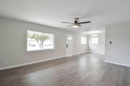 842 Vermont Ave, Los Banos CA 93635-3316 exterior