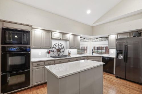 2331 Aberdeen Pl, Carrollton TX 75007-2029 exterior