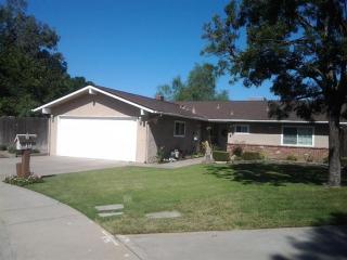 739 Richert Ave, Clovis, CA 93612-4847