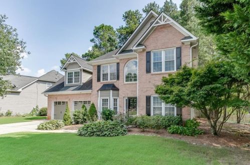 3260 Maple Terrace Dr, Suwanee, GA 30024-3702