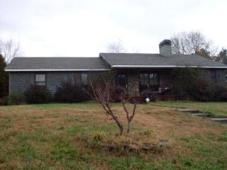756 Walden Rd, Winder, GA 30680-2735