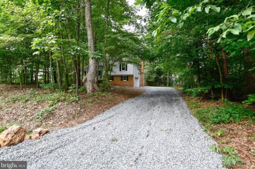 12708 Lake Wilderness Ln, Spotsylvania, VA 22551-8121