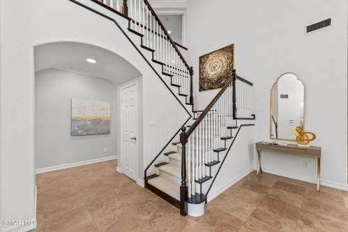 531 Granite Hl St, Simi Valley CA 93065-0608 exterior