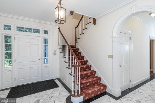 161 Elm Rd, Princeton NJ  08540-2521 exterior