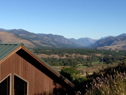85 Harrier Hill Rd, Winthrop, WA 98862-9706