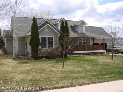 504 Golden Dr, Silt, CO 81652-8618