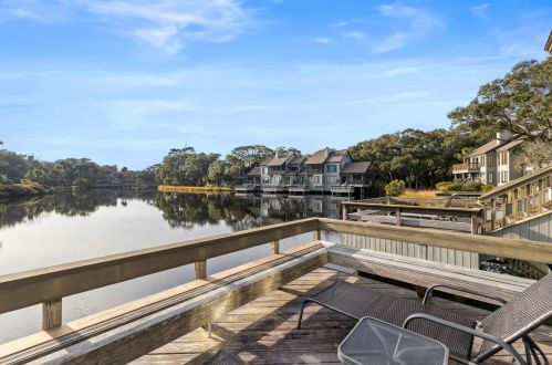 4580 Park Lake Dr, Johns Island, SC 29455-5427